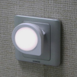 Veilleuse à LED avec branchement direct sur prise