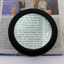 Loupe lumineuse presse papier 4x