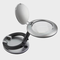 Lampe loupe à poser de poche