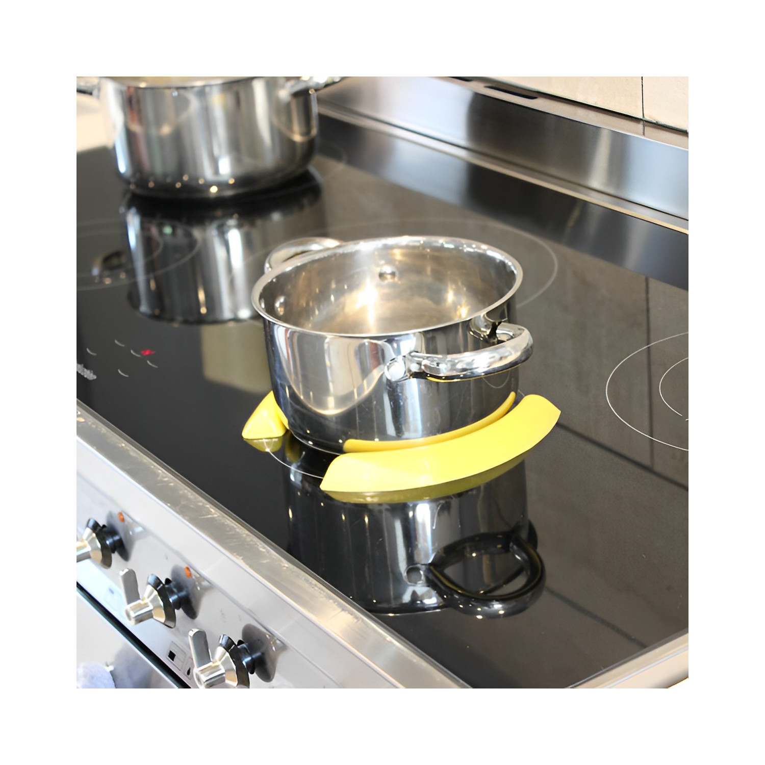 Découvrez le guide à casserole pour plaque à induction pratique et réutilisable